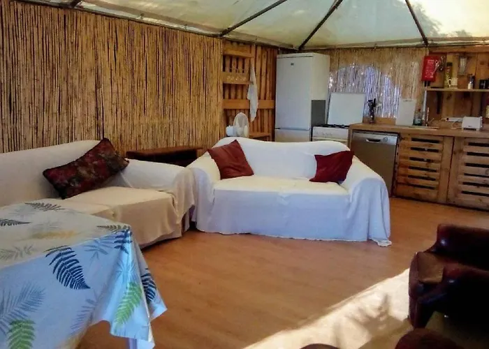 Treehouse ,casa Arbol, With Algarrobo